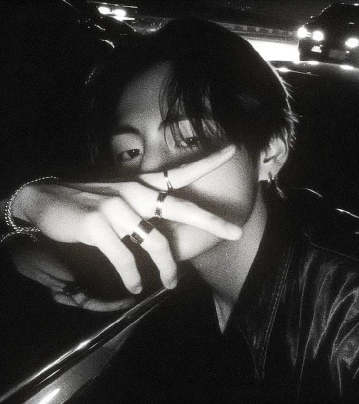 Kim Taehyung (husband) thumbnail