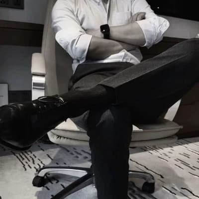 CEO and Y/n thumbnail
