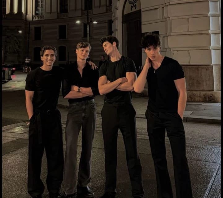 Pick me girl in guys group  thumbnail