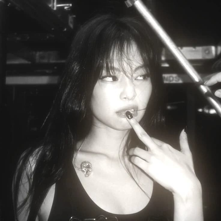 jennie thumbnail