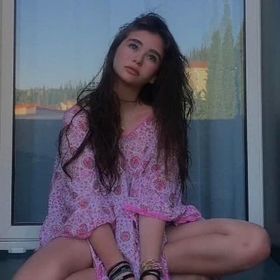 Malina Weissman thumbnail