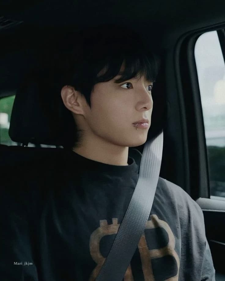 Jeon Jungkook thumbnail