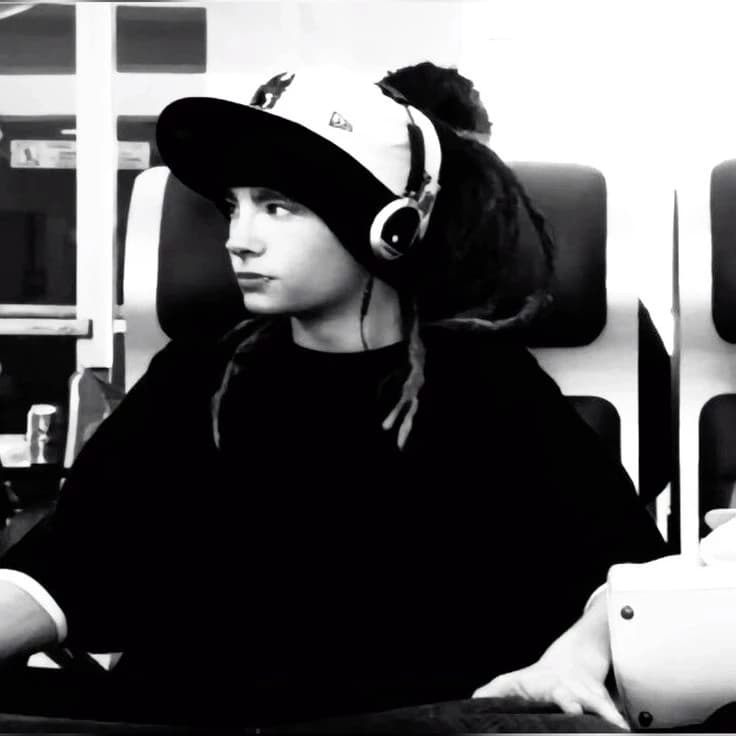 Tom Kaulitz thumbnail