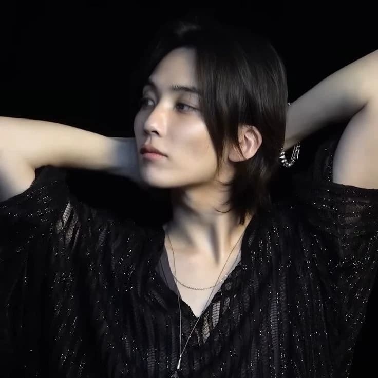 Yoon Jeonghan  thumbnail
