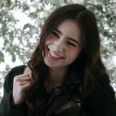 Lilly Collins thumbnail