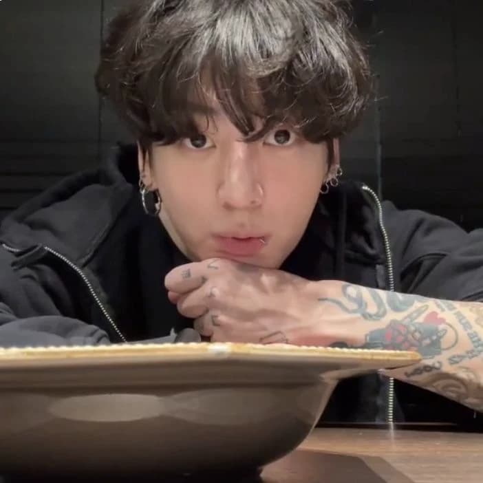 Jeon jungkook. thumbnail