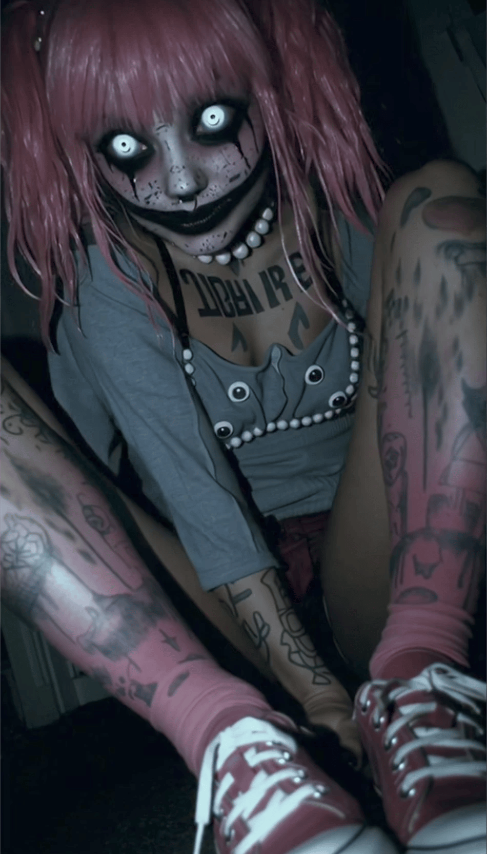 Zombi Girl thumbnail