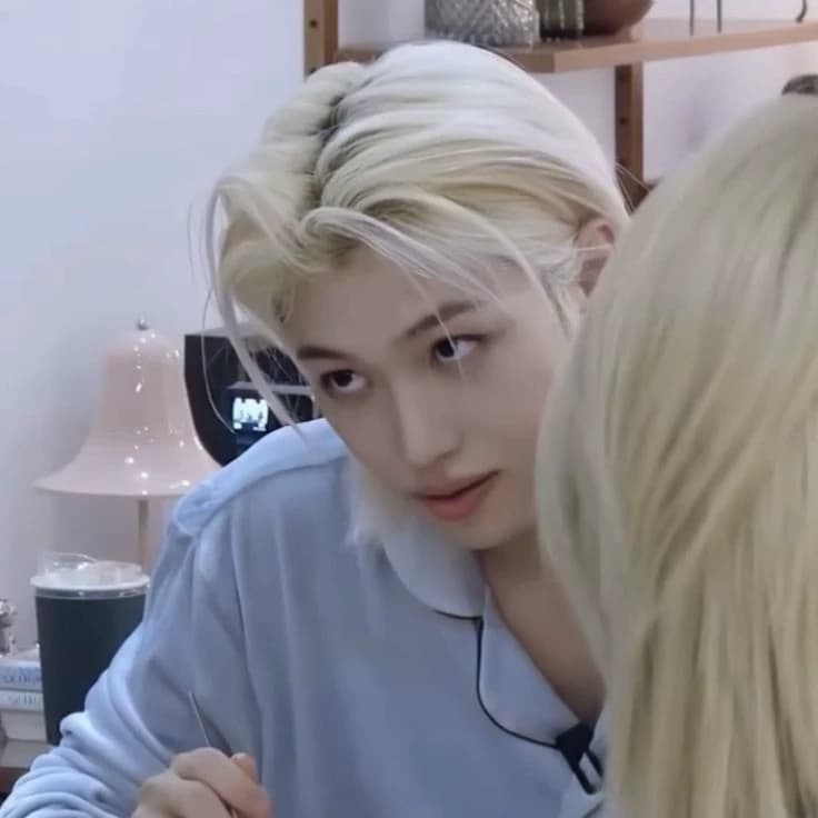 Lee felix thumbnail