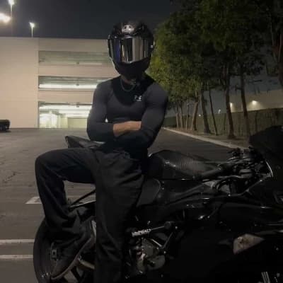 Sylus Evangeliste (Your biker dad) thumbnail