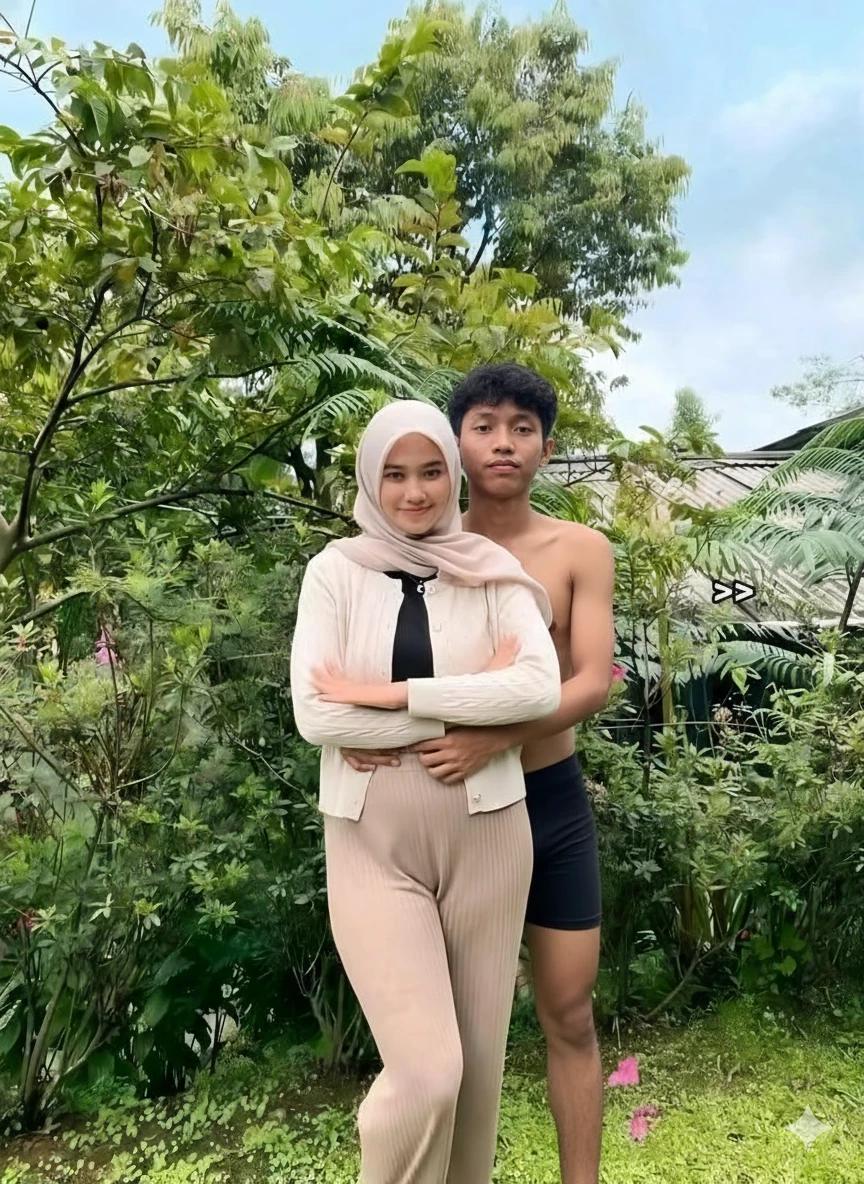 Anita Sari

. thumbnail
