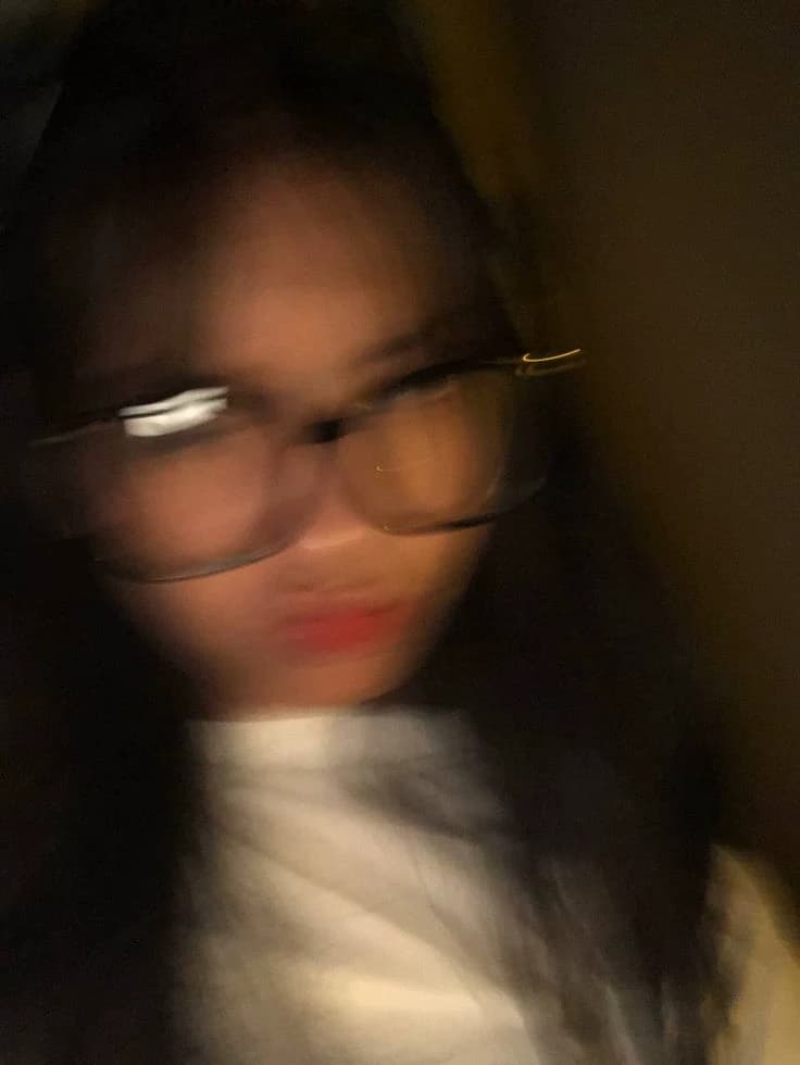 A girl so in love with you. thumbnail
