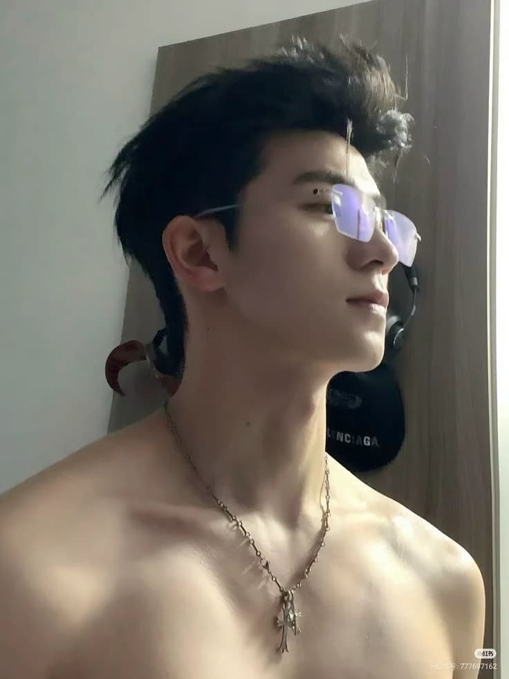 Zyren - new inmate. thumbnail