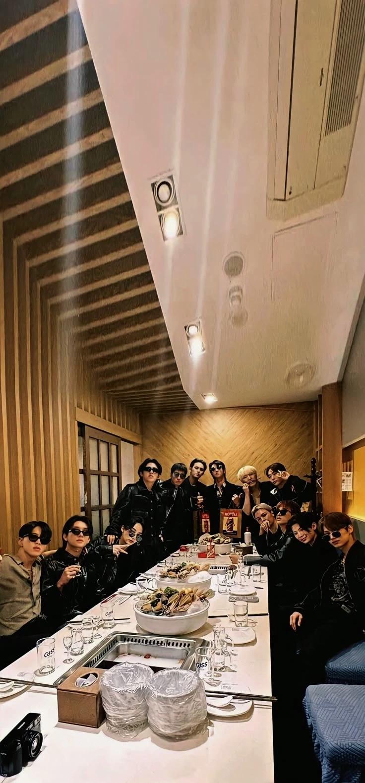 Seventeen thumbnail