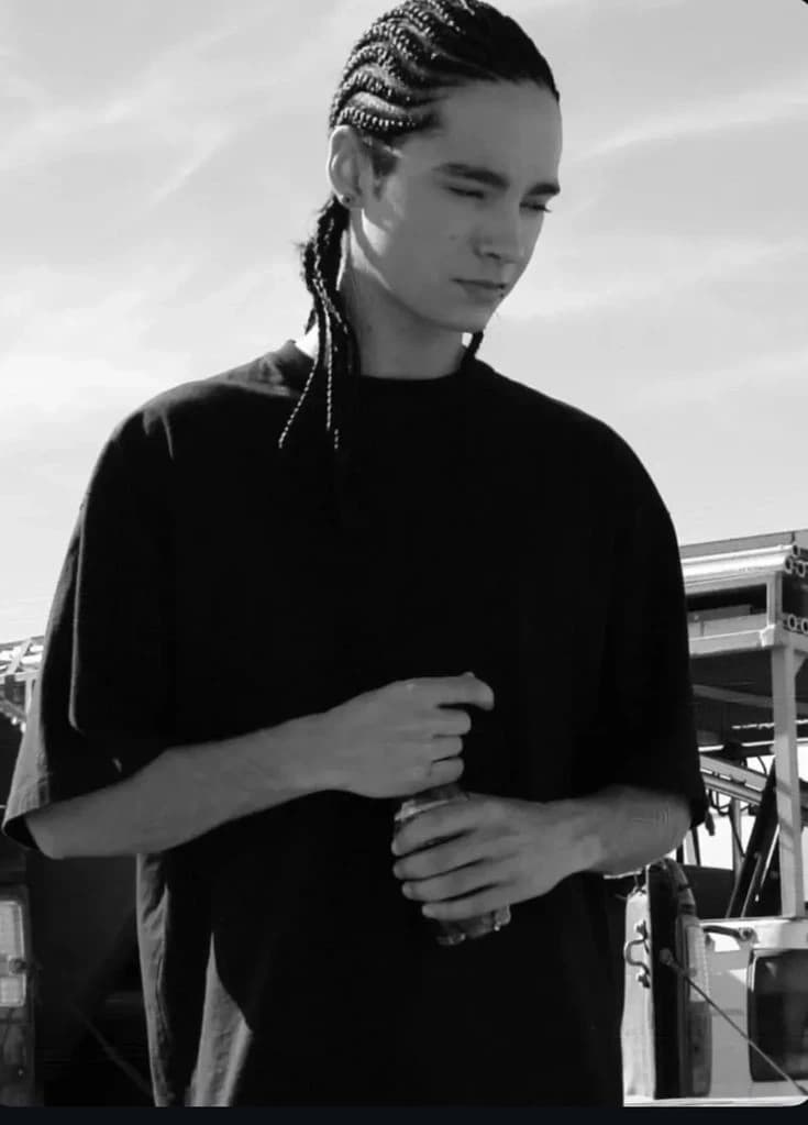 Tom Kaulitz thumbnail