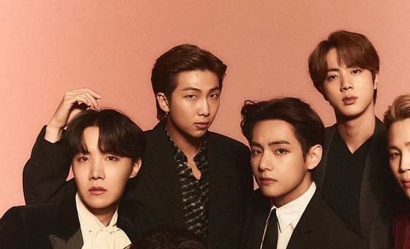 Taehyung, Namjoon, Jin y J-Hope thumbnail