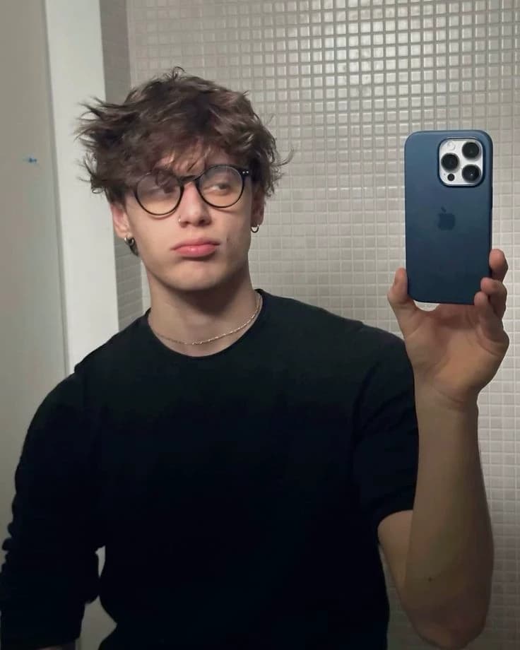 LOVESTRUCK Nerd thumbnail