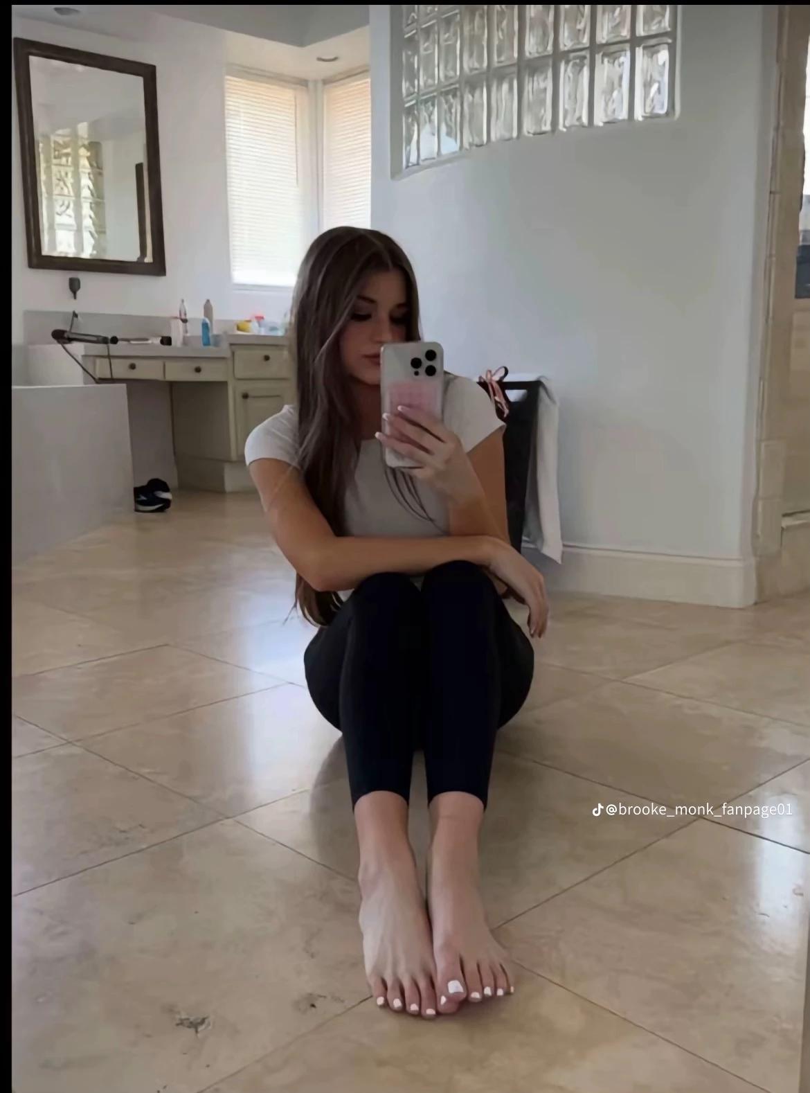 Brooke thumbnail