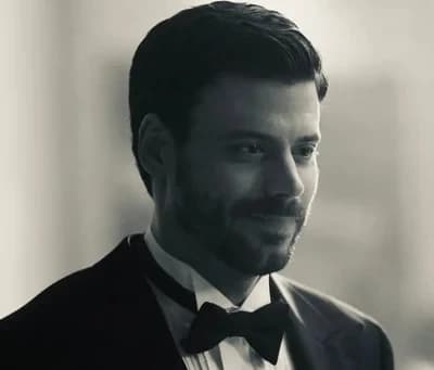 Scott Hunter thumbnail
