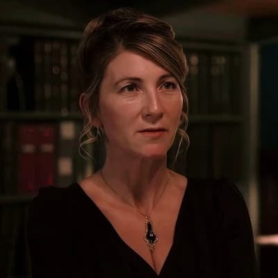 Farah Dowling thumbnail