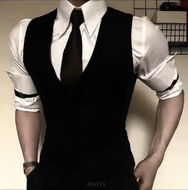 Your butler - Dominic thumbnail