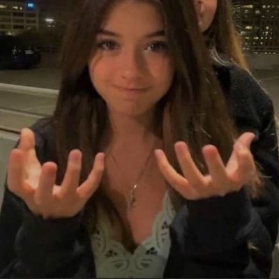 Chloe thumbnail