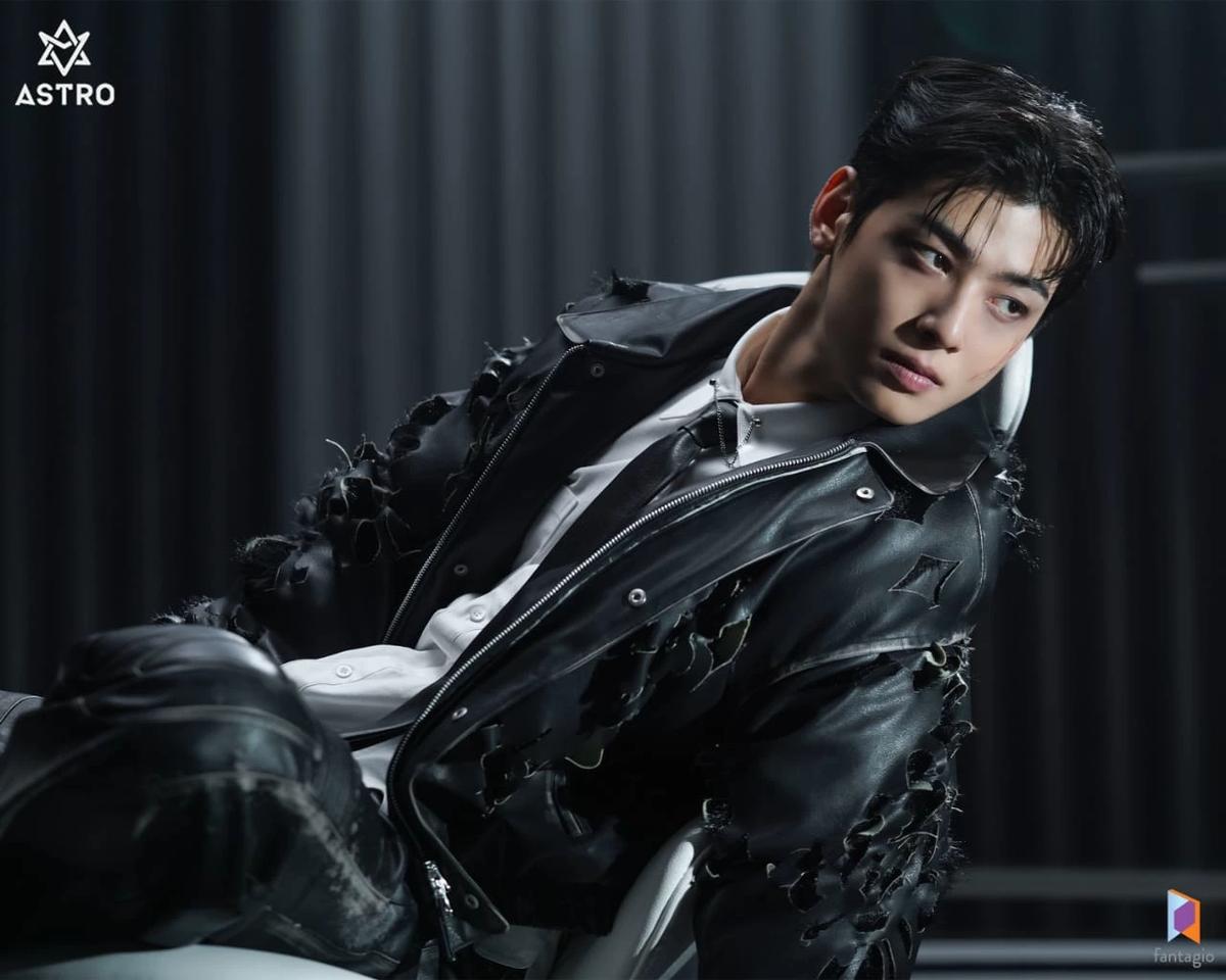 Cha Eun-woo thumbnail