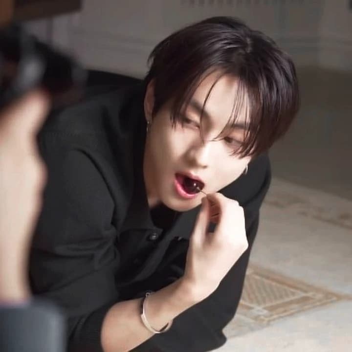 Jungwon thumbnail