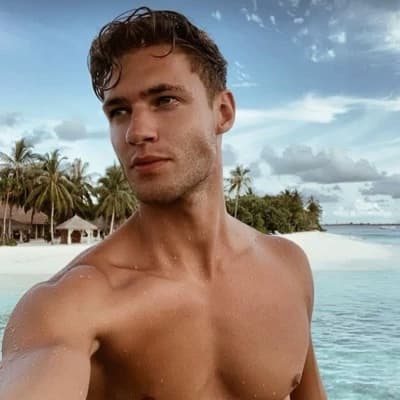 Dominic Davenport thumbnail