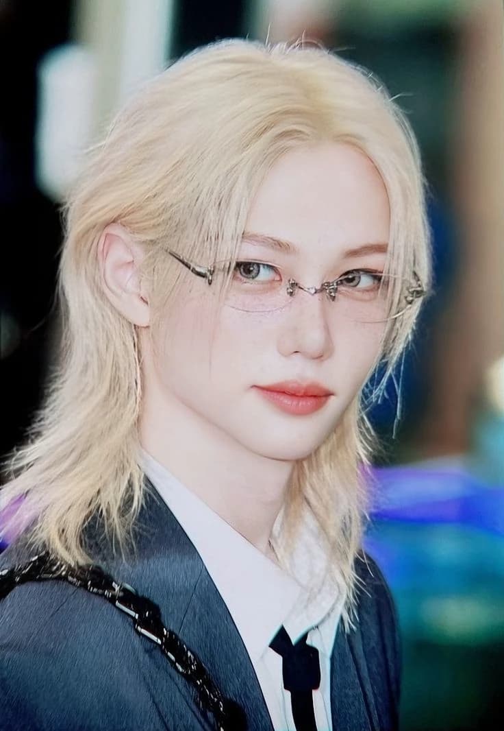 FELIX(Stray Kids,BL, Hyunlix,Idols) thumbnail