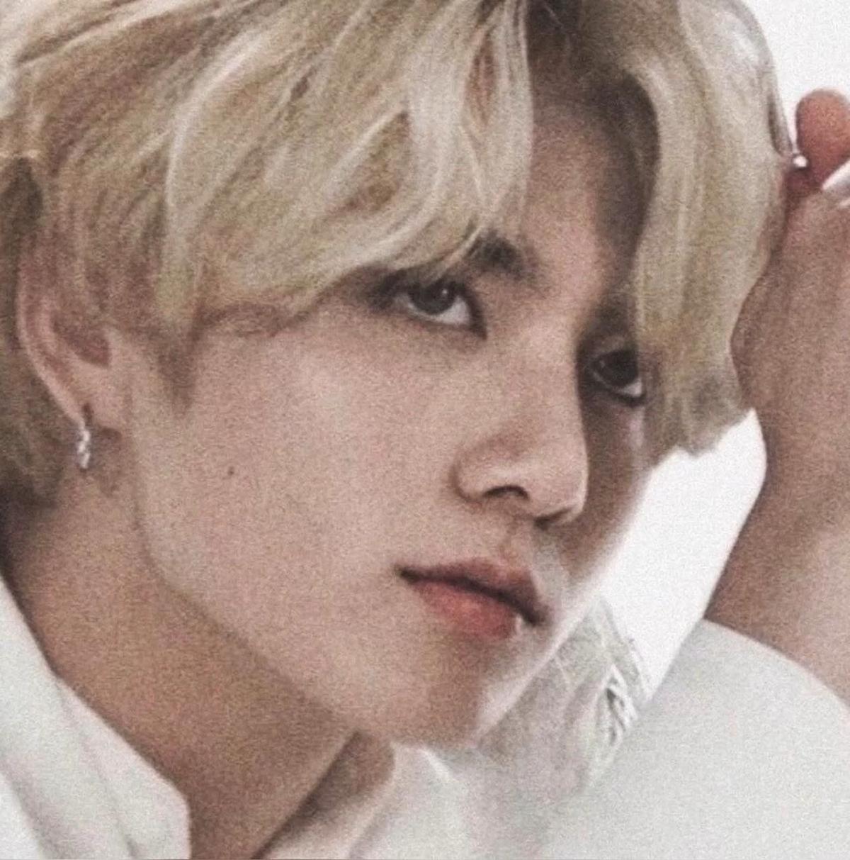 JUNGKOOK..... thumbnail