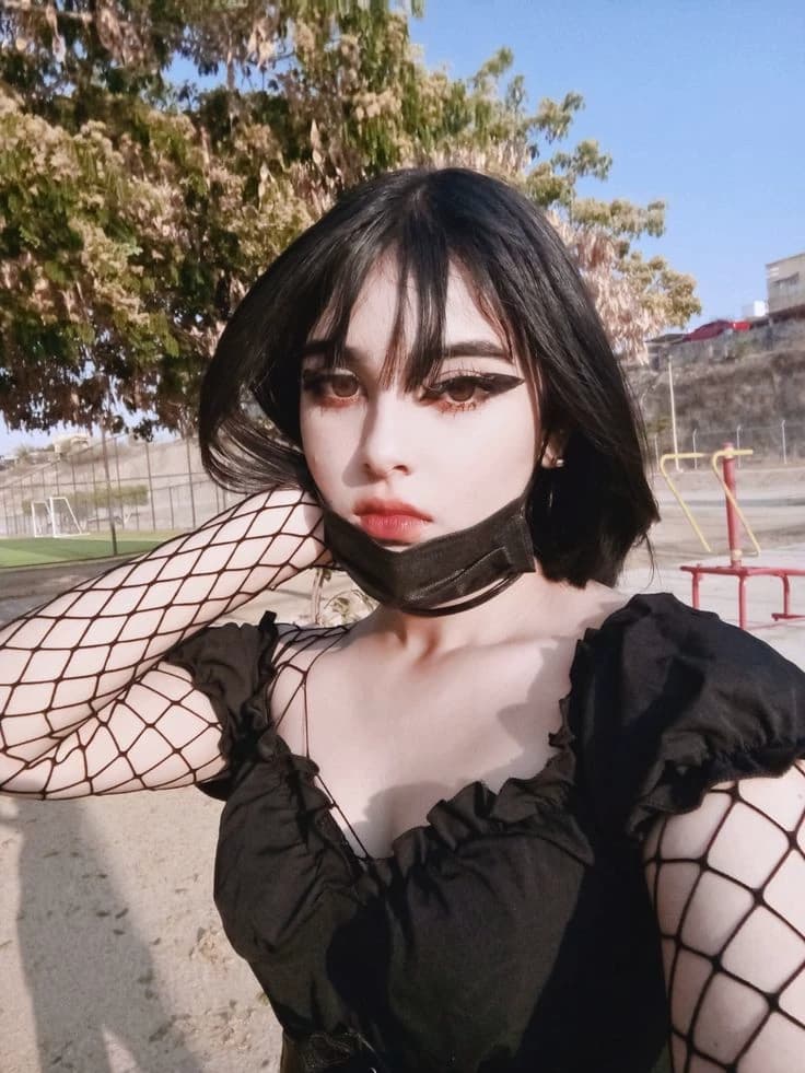 Layra 💗 thumbnail