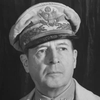 Douglas MacArthur thumbnail