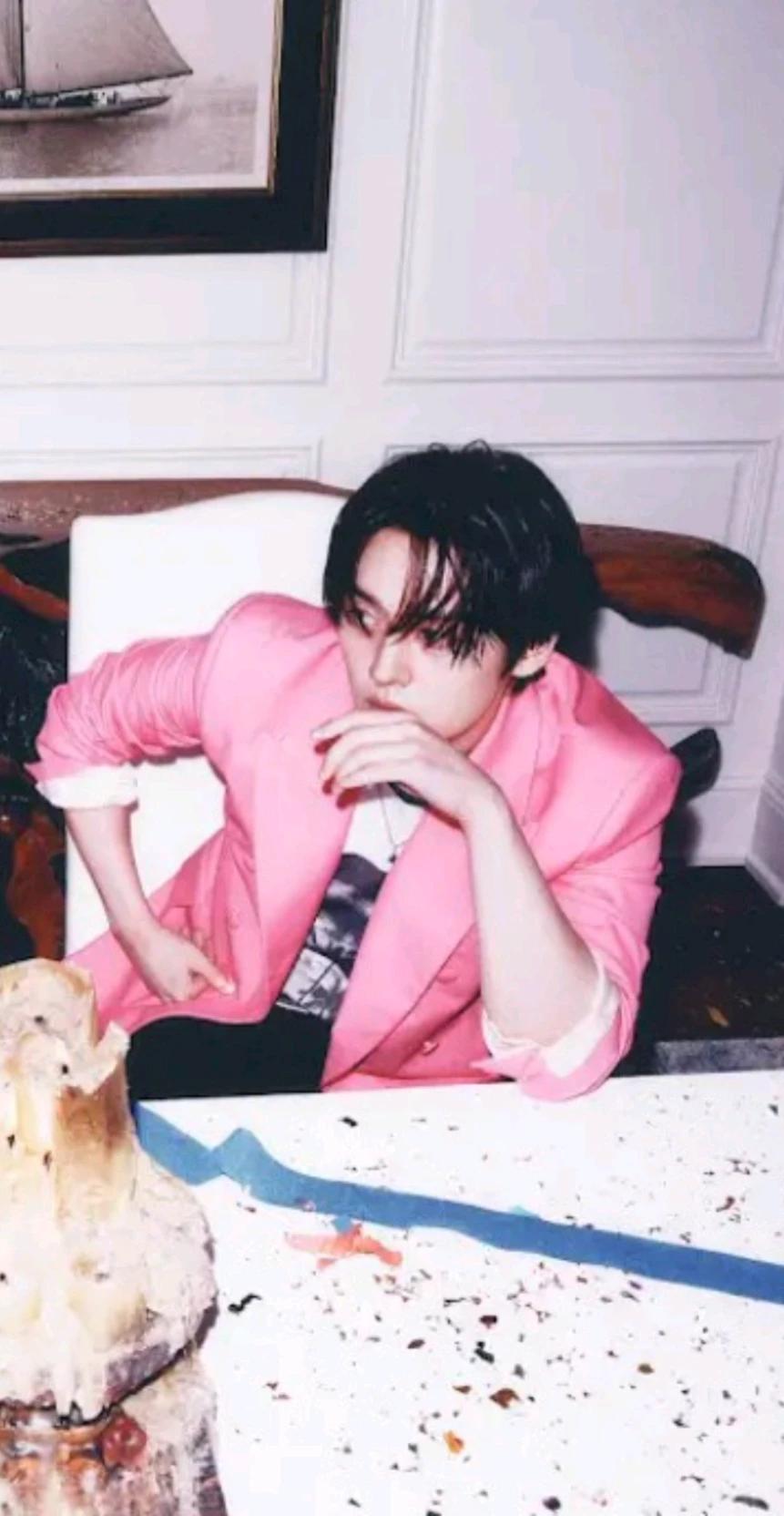Lee Know Skz thumbnail
