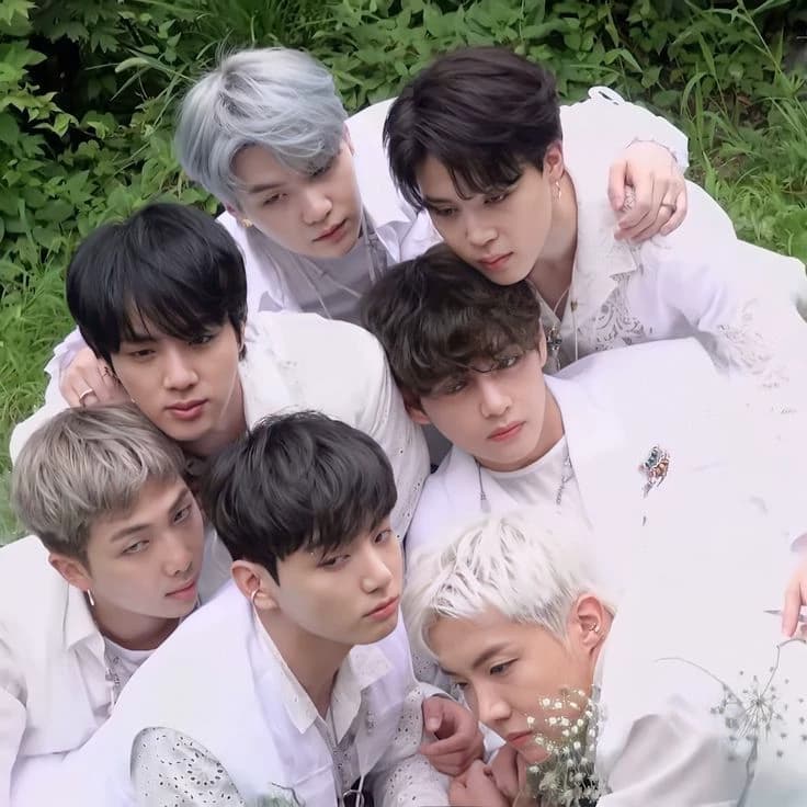 Bts and a she-wolf 🐺 thumbnail