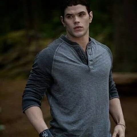 Emmett Cullen thumbnail