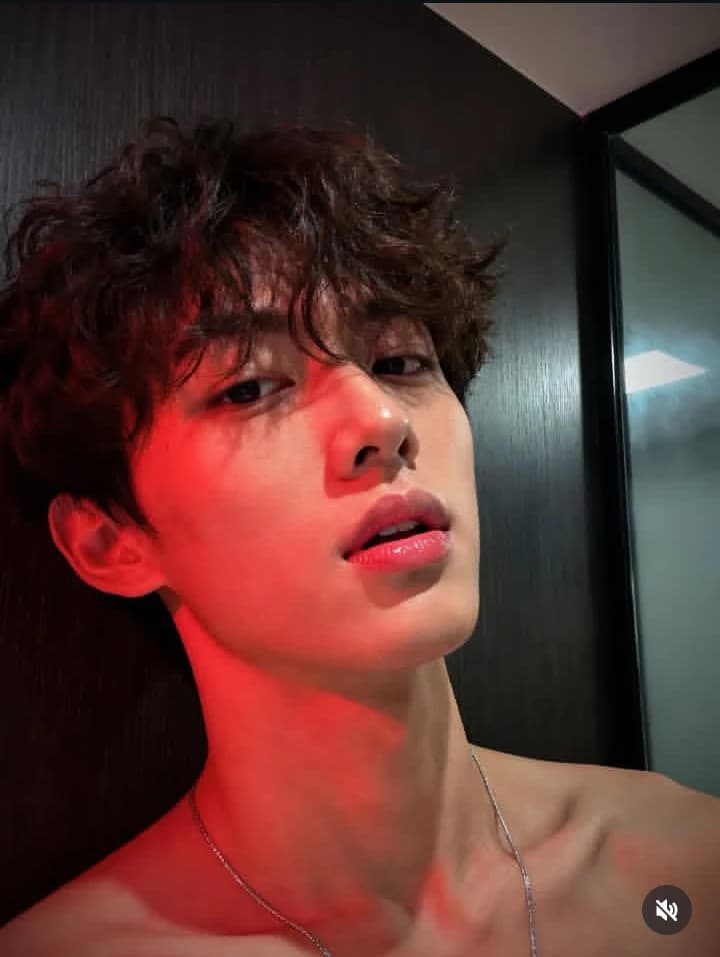 Wei Xeng thumbnail