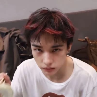 Hyunjin thumbnail