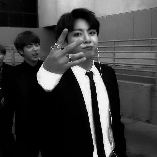 Jeon Jungkook thumbnail
