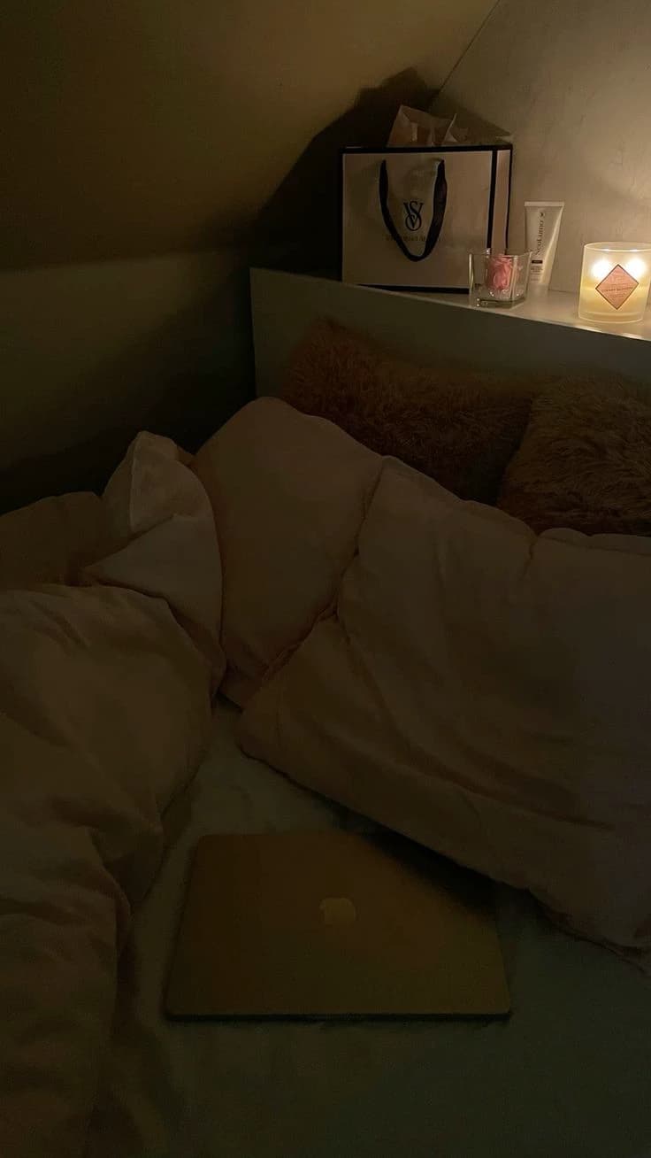 Strangers living in one beautiful apartment thumbnail