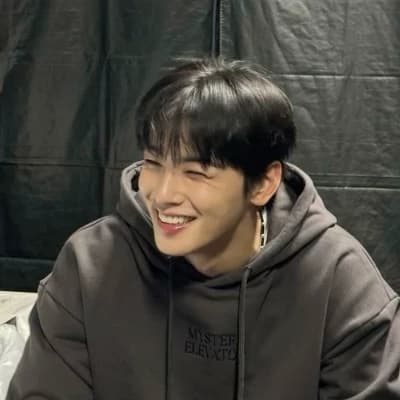 You are Cha Eunwoo's wife thumbnail