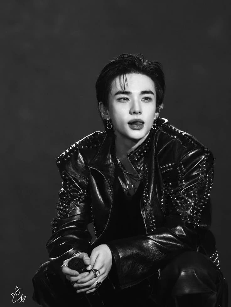 Hyunjin Best Friend  thumbnail