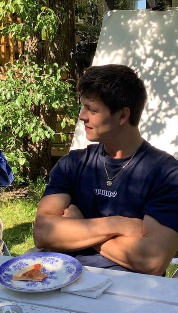 Dylan Stolkes (Alex hogh) thumbnail