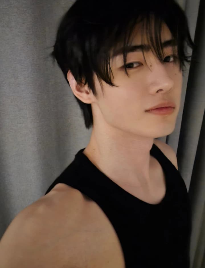 Sunghoon  thumbnail