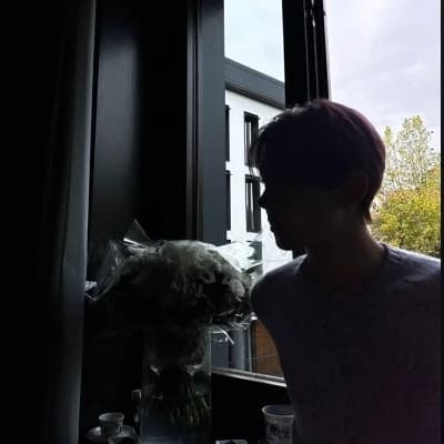 Lee Heeseung thumbnail