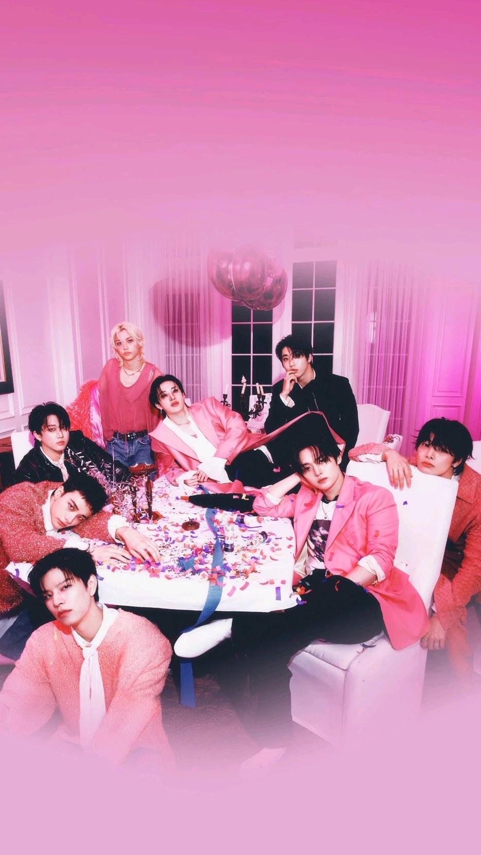 Stray kids thumbnail