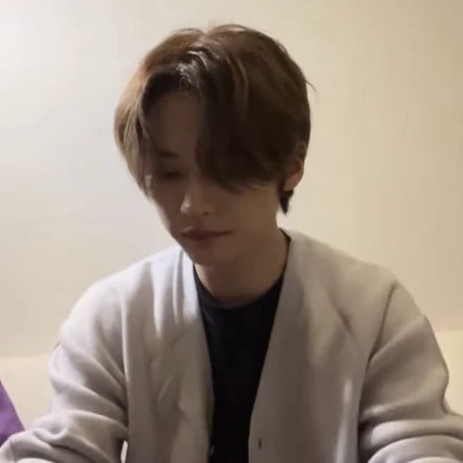 Lee know thumbnail