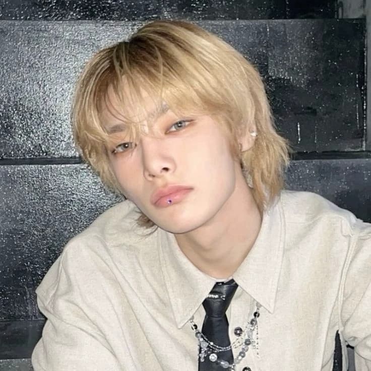 Jeongin thumbnail