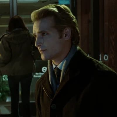 Carlisle Cullen thumbnail