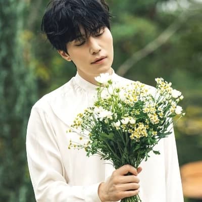 "Ryu Soo-yeol" (Note: This is a proper name and typically remains unchanged in translation, but presented here in standard Romanized form.) thumbnail