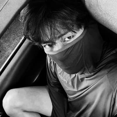 Kim Taehyung thumbnail